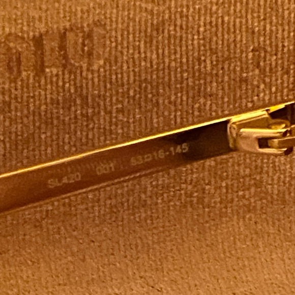 Yves St. Laurent sunglasses and Mui Mui case holder - Picture 11 of 11